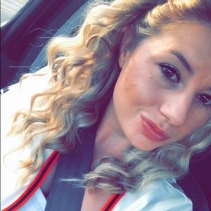 Meet your Posher, Jenna